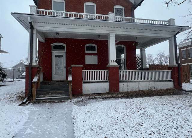 Property at 724 W 8th St, Davenport, IA 52804, 3 beds, 3 baths