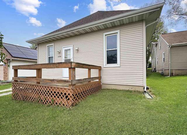 Property at 1406 Morton St, Pekin, IL 61554, 2 beds, 1 bath