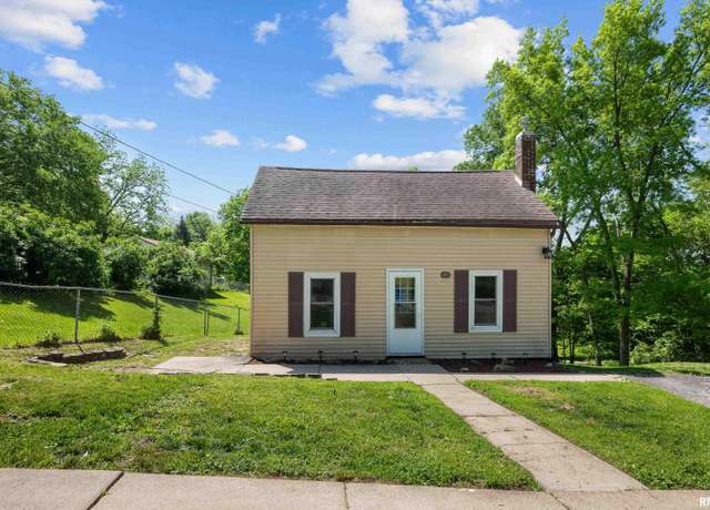Property at 411 Cherry St, Port Byron, IL 61275, 3 beds, 1 bath