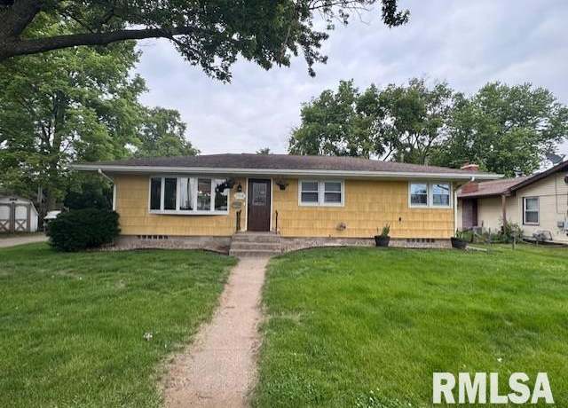 Property at 1316 2nd St, Camanche, IA 52730, 3 beds, 1 bath
