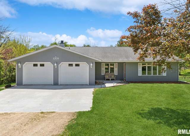 Property at 1209 25th Avenue North, Clinton, IA 52732, 3 beds, 2 baths