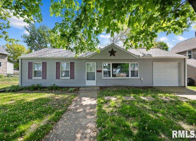 Property at 2043 30th St, Rock Island, IL 61201, 3 beds, 1 bath