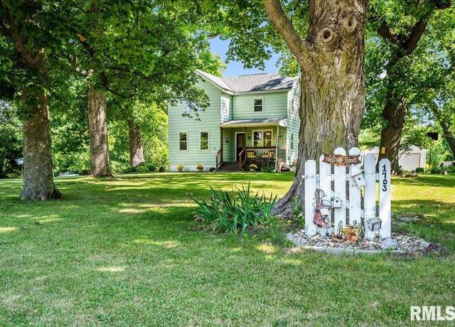 Property at 1703 Bloomington Rd, East Peoria, IL 61611, 4 beds, 1 bath