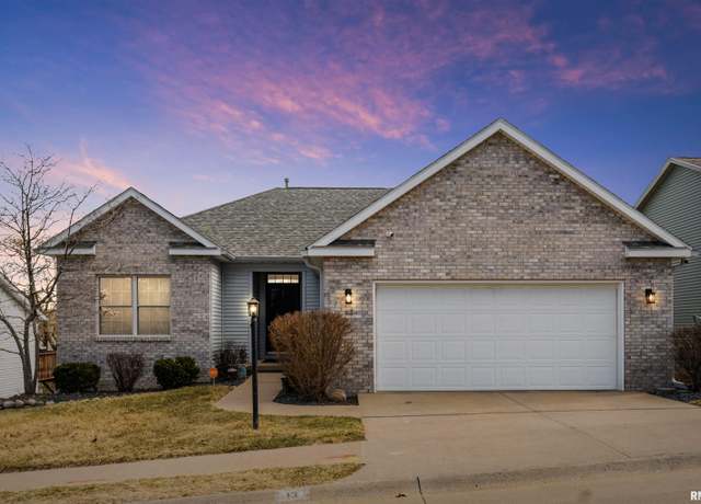 Property at 13 Hidden Valley Cir, Davenport, IA 52804, 4 beds, 3 baths
