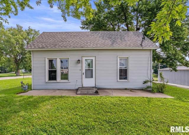 Property at 58 Lemon St, Tipton, IA 52772, 2 beds, 1 bath