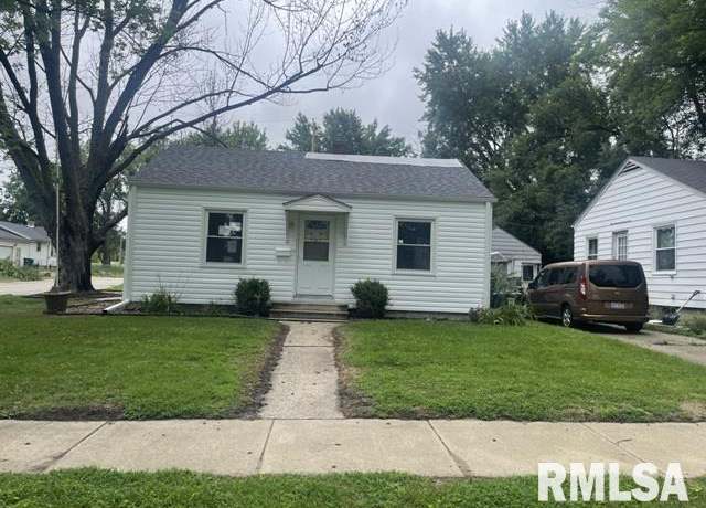 Property at 2104 E Whitmer St, Decatur, IL 62521, 2 beds, 1 bath