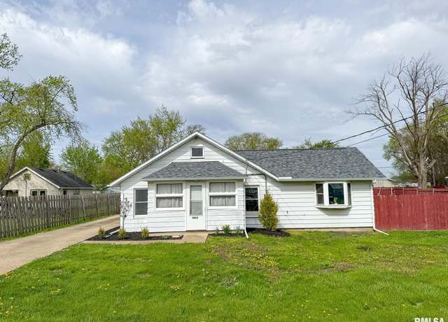 Property at 3803 S Chalmers Ave, Bartonville, IL 61607, 2 beds, 1 bath