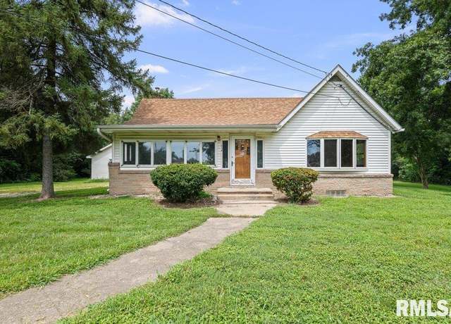 Property at 634 N Adams St, Kewanee, IL 61443, 2 beds, 1 bath