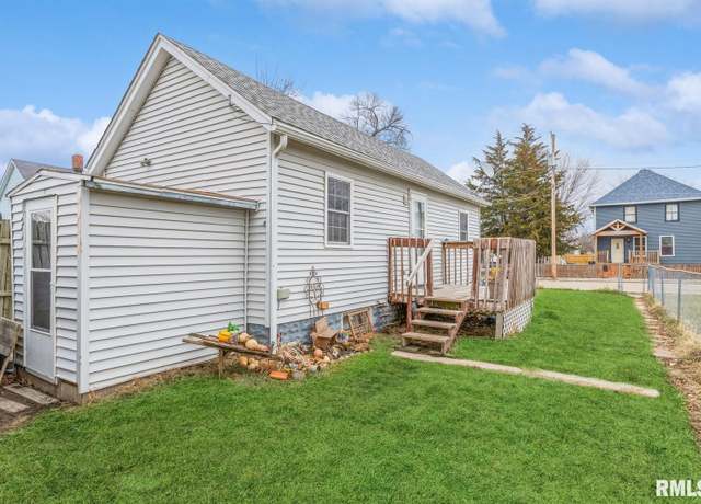 Property at 1333 17th St, East Moline, IL 61244, 1 bed, 1 bath