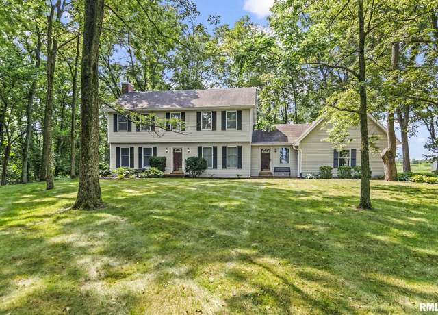 Property at 3140 E Lake Shore Dr, Springfield, IL 62712, 4 beds, 2.5 baths