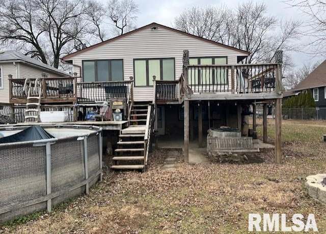 Property at 17345 245th Ave, Pleasant Valley, IA 52767, 3 beds, 2 baths