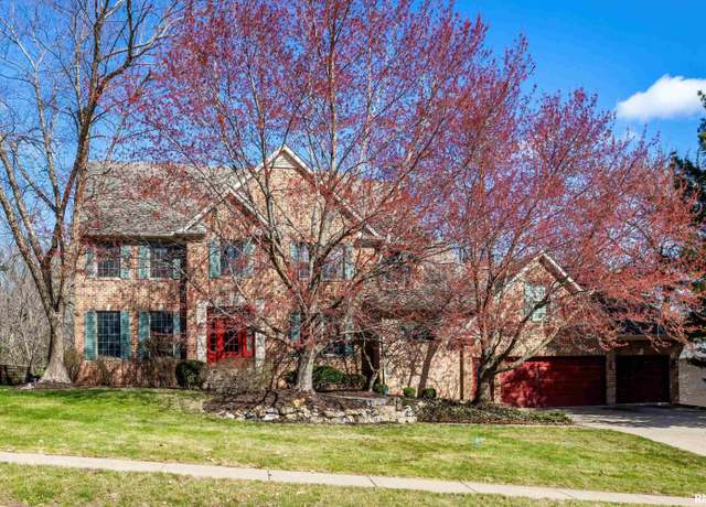Property at 6800 Ridges Ct, Bettendorf, IA 52722, 4 beds, 3.5 baths