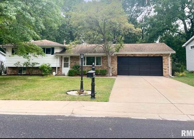 Property at 1400 W Wonderview Dr, Dunlap, IL 61525, 3 beds, 2 baths