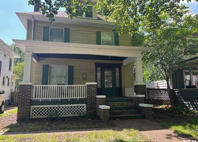 Property at 831 S Glenwood Ave, Springfield, IL 62704, 3 beds, 1.5 baths