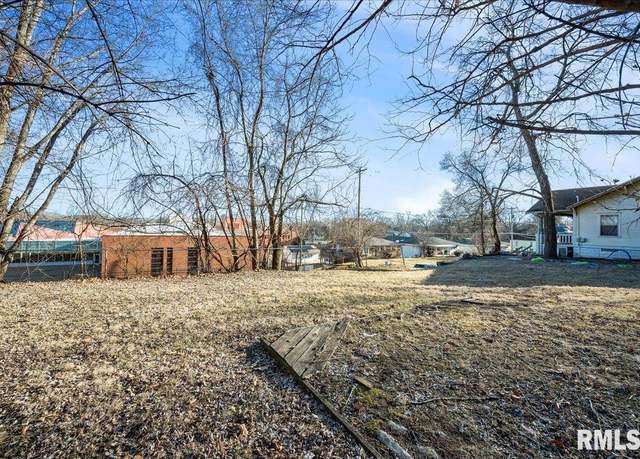 Property at 1621 NE Glendale Ave, Peoria, IL 61603