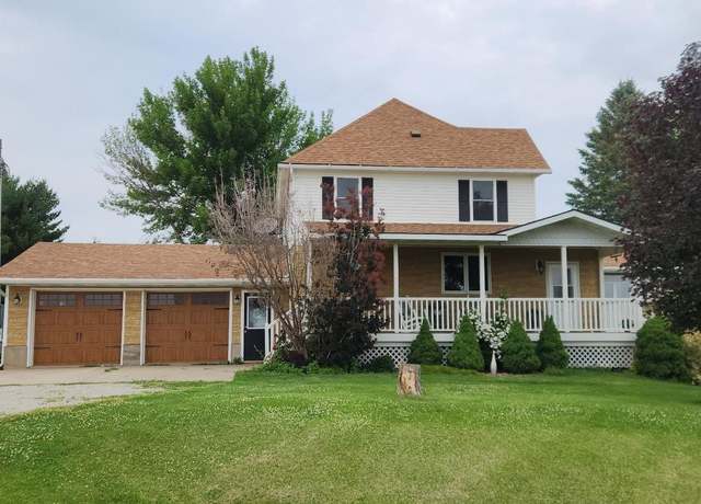 Property at 1676 308th St, New Liberty, IA 52765, 3 beds, 2.5 baths