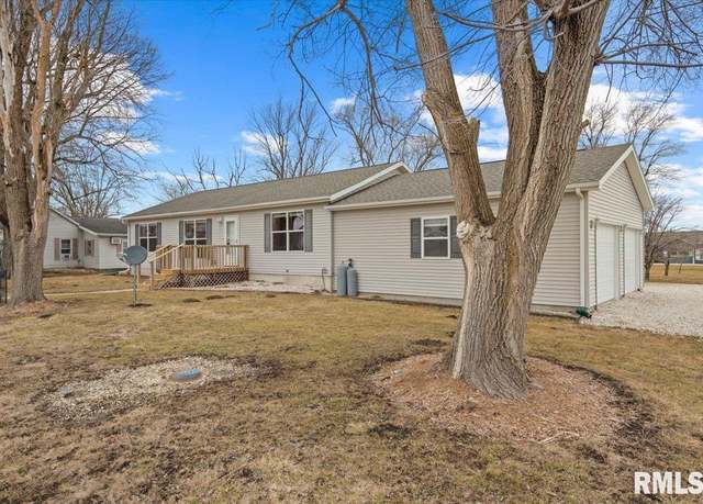 Property at 455 N Plum St, Milton, IL 62352, 3 beds, 2 baths