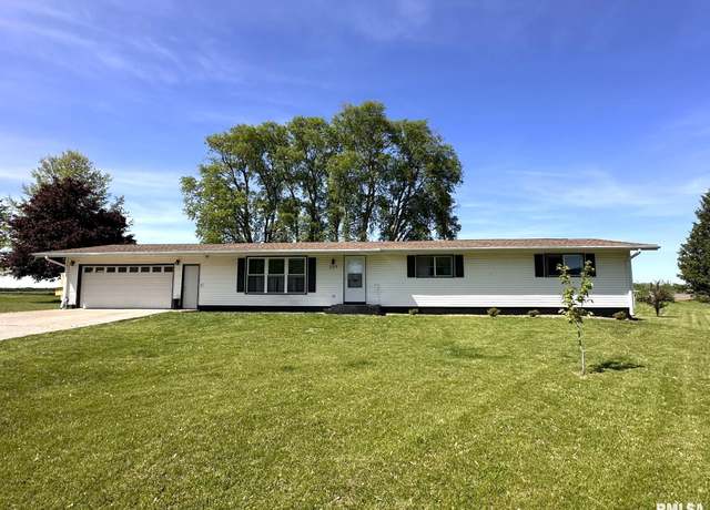 Property at 209 Brookview Dr, Abingdon, IL 61410, 4 beds, 1.5 baths