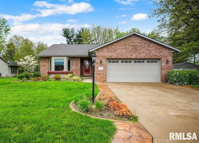 Property at 1327 W Lake Ave, Peoria, IL 61614, 4 beds, 3 baths