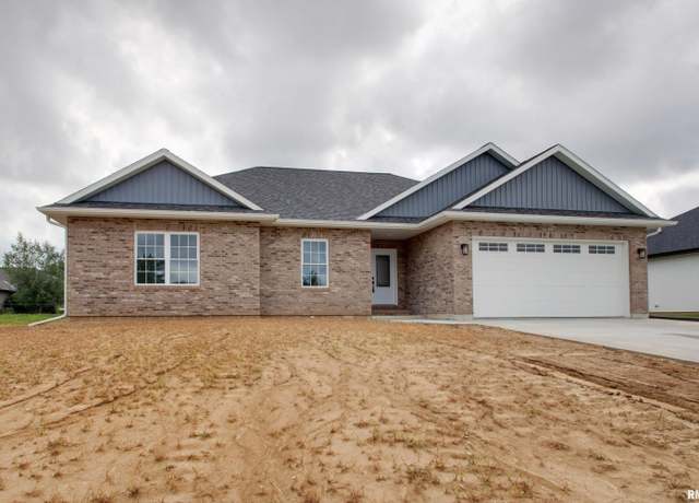 Property at 2508 Taylor Dr, Quincy, IL 62305, 3 beds, 2 baths