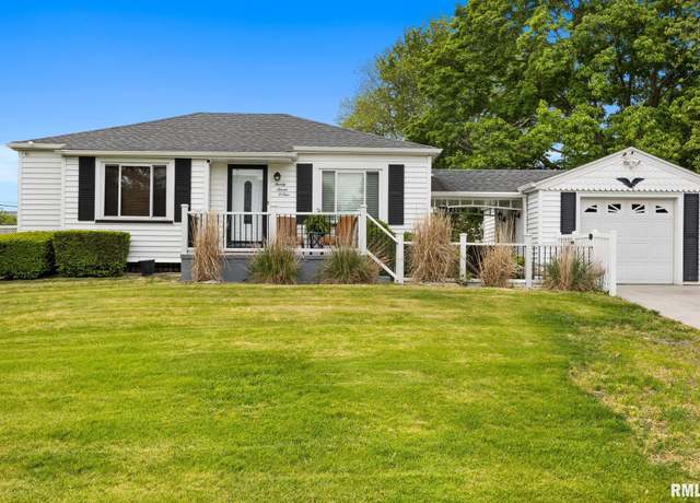 Property at 2701 S Avion Dr, Peoria, IL 61607, 2 beds, 1 bath