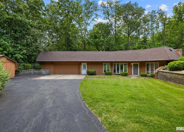 Property at 600 Ernest St, Washington, IL 61571, 4 beds, 2 baths