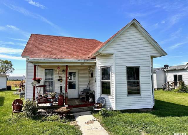 Property at 617 Railroad St, Chapin, IL 62628, 2 beds, 1 bath