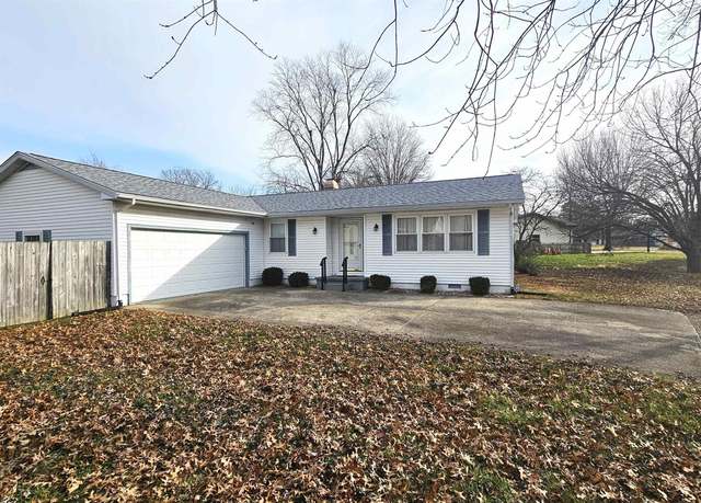 Property at 3000 W Clifton Ct, Marion, IL 62959, 3 beds, 2 baths