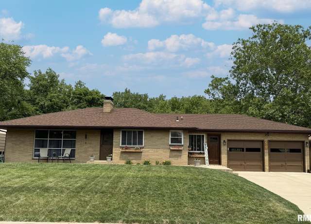 Property at 106 Donald Ct, East Peoria, IL 61611, 3 beds, 3 baths