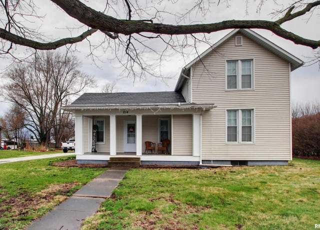 Property at 214 N Ohio St, Camp Point, IL 62320, 3 beds, 2 baths