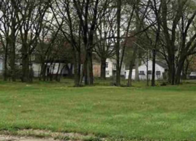 Property at 1113 NE Jefferson Ave, Peoria, IL 61603