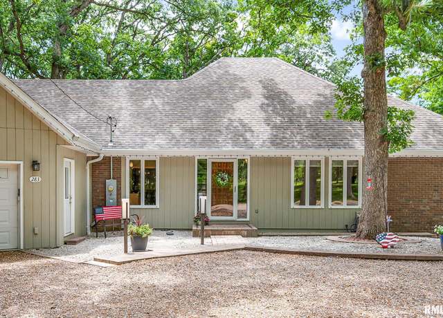 Property at 283 Old Germantown Rd, East Peoria, IL 61611, 5 beds, 3 baths