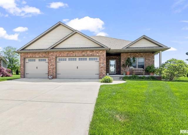 Property at 5704 Kelley Point Dr, Springfield, IL 62711, 4 beds, 3 baths