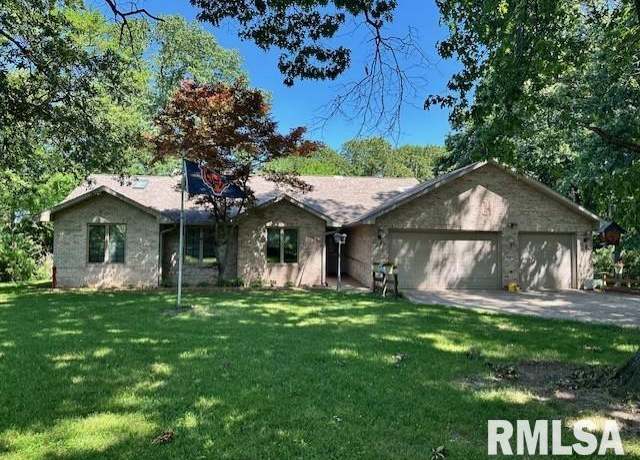 Property at 403 Timbercreek Dr, Jacksonville, IL 62650, 3 beds, 2.5 baths