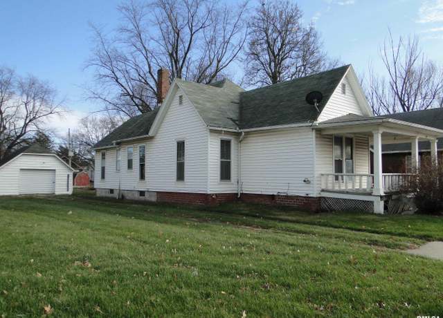 Property at 425 N Lafayette St, Macomb, IL 61455, 2 beds, 1 bath