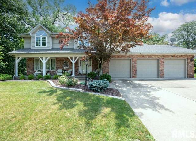 Property at 1128 W Brookforest Dr, Peoria, IL 61615, 4 beds, 3 baths