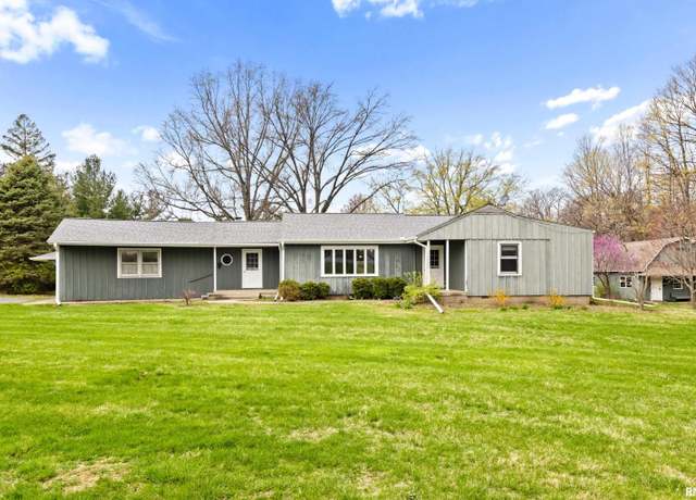 Property at 298 E Golden Maple Dr, East Peoria, IL 61611, 3 beds, 3.5 baths