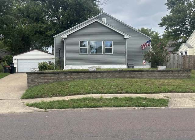 Property at 1103 S 10th St, Pekin, IL 61554, 2 beds, 1 bath