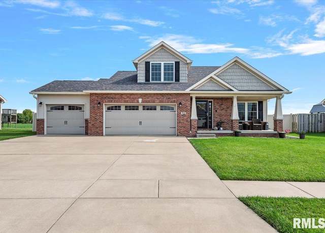 Property at 516 Garvey Ln, Chatham, IL 62629, 4 beds, 2.5 baths