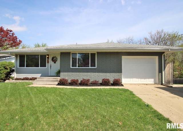 Property at 2113 W Winnebago Dr, Peoria, IL 61614, 3 beds, 3 baths