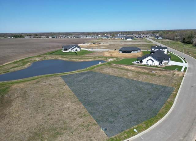 Property at 713 Sloan Dr, Springfield, IL 62711