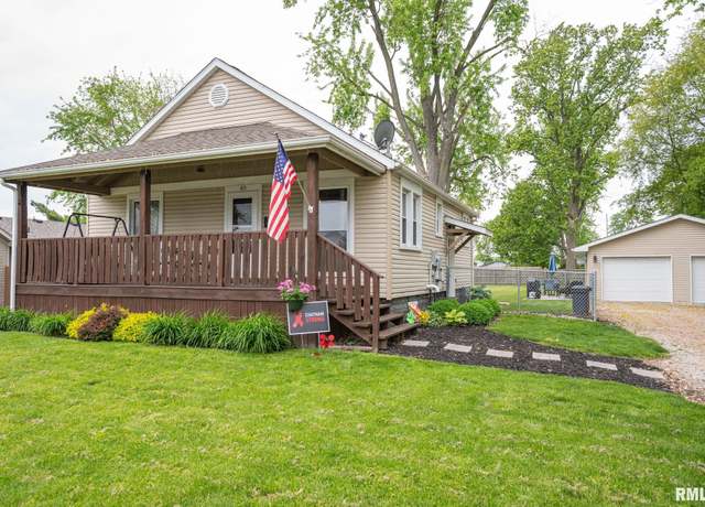Property at 415 S State St, Chatham, IL 62629, 2 beds, 1 bath