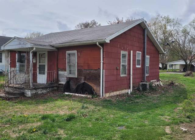 Property at 923 N 9th St, Murphysboro, IL 62966, 2 beds, 1 bath