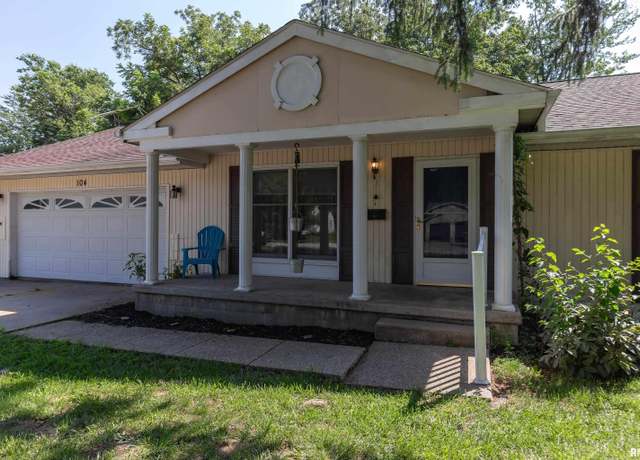 Property at 104 N 2nd St, Cambridge, IL 61238, 3 beds, 2 baths