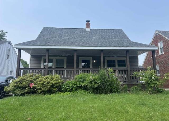 Property at 1013 E Elmhurst Ave, Peoria, IL 61603, 3 beds, 2.5 baths