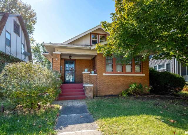 Property at 728 19th Ave, Moline, IL 61265-3851, 2 beds, 2 baths