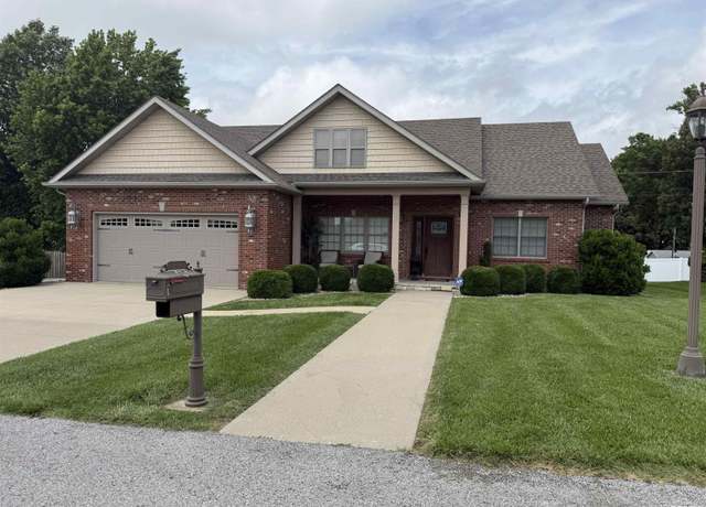 Property at 1 Dogwood Pl, Harrisburg, IL 62946, 3 beds, 2.5 baths