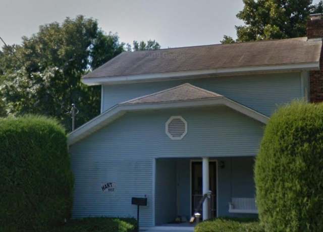 Property at 602 Joplin St, Benton, IL 62812, 3 beds, 2 baths