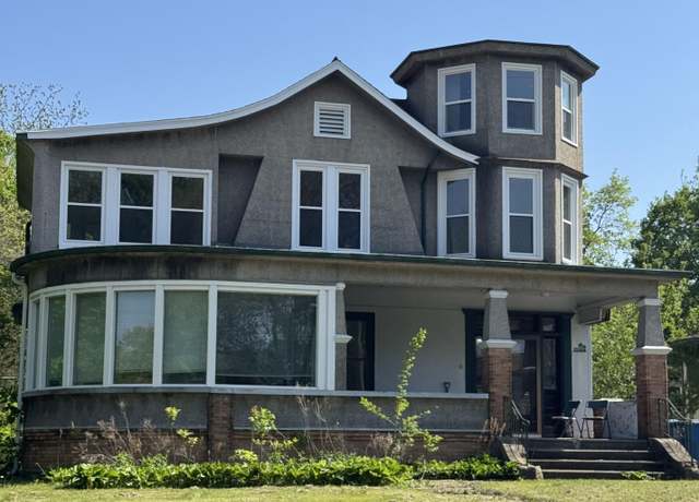 Property at 2104 Market St, Peru, IL 61354, 4 beds, 2.5 baths