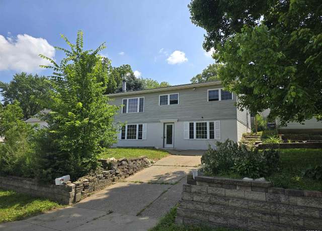 Property at 2505 Cody St, Bettendorf, IA 52722, 4 beds, 1.5 baths